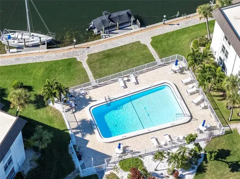 4390 Exeter Drive Longboat Key FL 34228