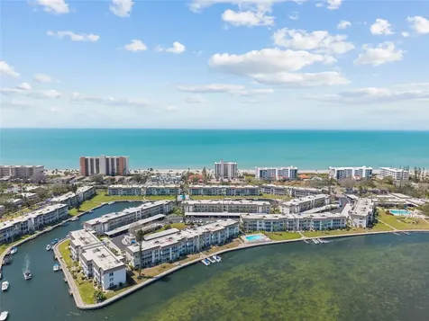4390 Exeter Drive Longboat Key FL 34228