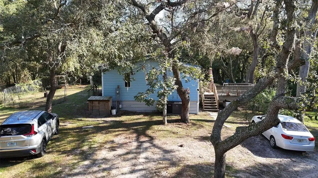 8735 Cr 631a Bushnell FL 33513