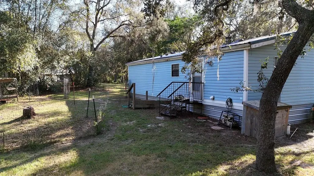 8735 Cr 631a Bushnell FL 33513