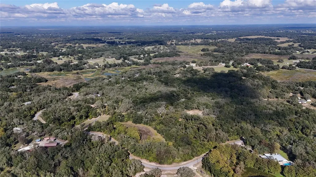 8735 Cr 631a Bushnell FL 33513