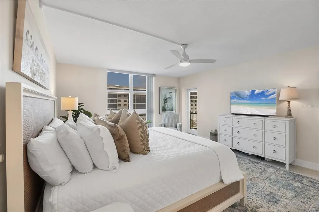 1212 Benjamin Franklin Drive Sarasota FL 34236