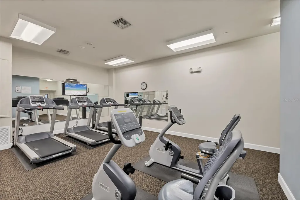 1212 Benjamin Franklin Drive Sarasota FL 34236