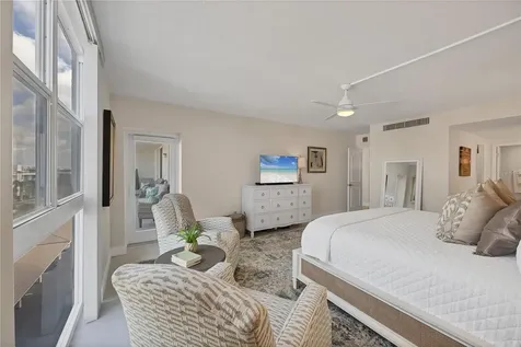 1212 Benjamin Franklin Drive Sarasota FL 34236