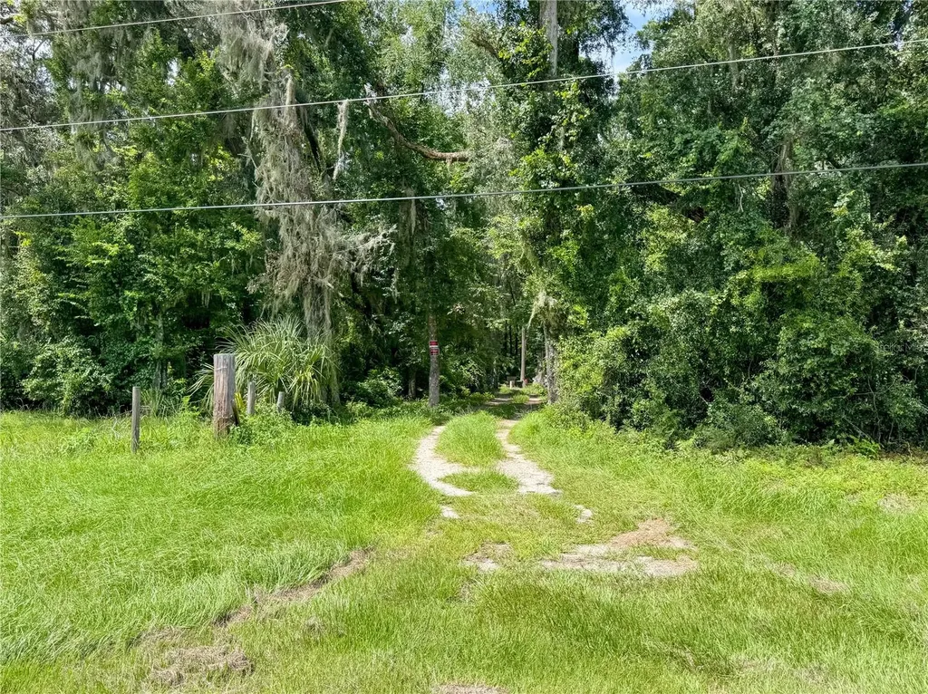 7906 SW County Road 346 Archer FL 32618