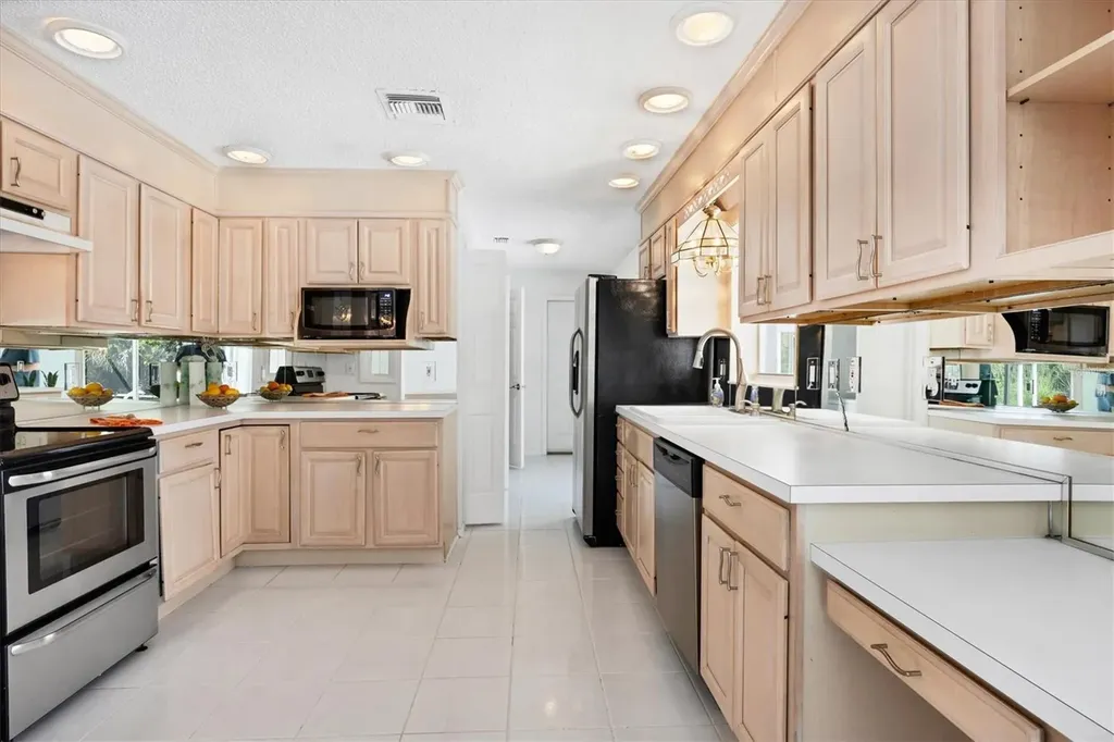 2321 Goya Drive Nokomis FL 34275