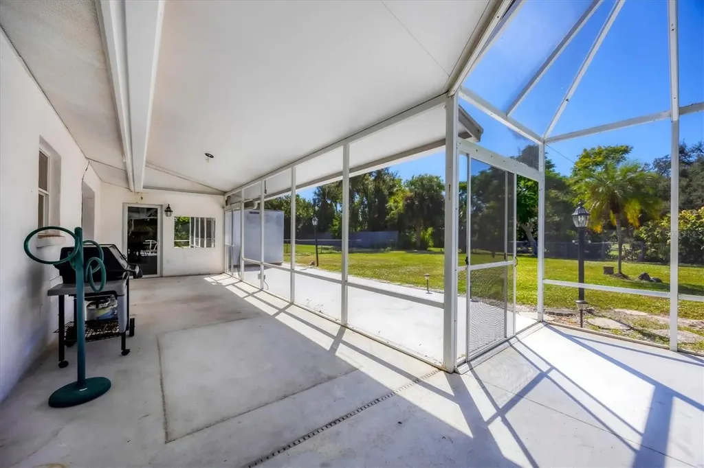 2321 Goya Drive Nokomis FL 34275