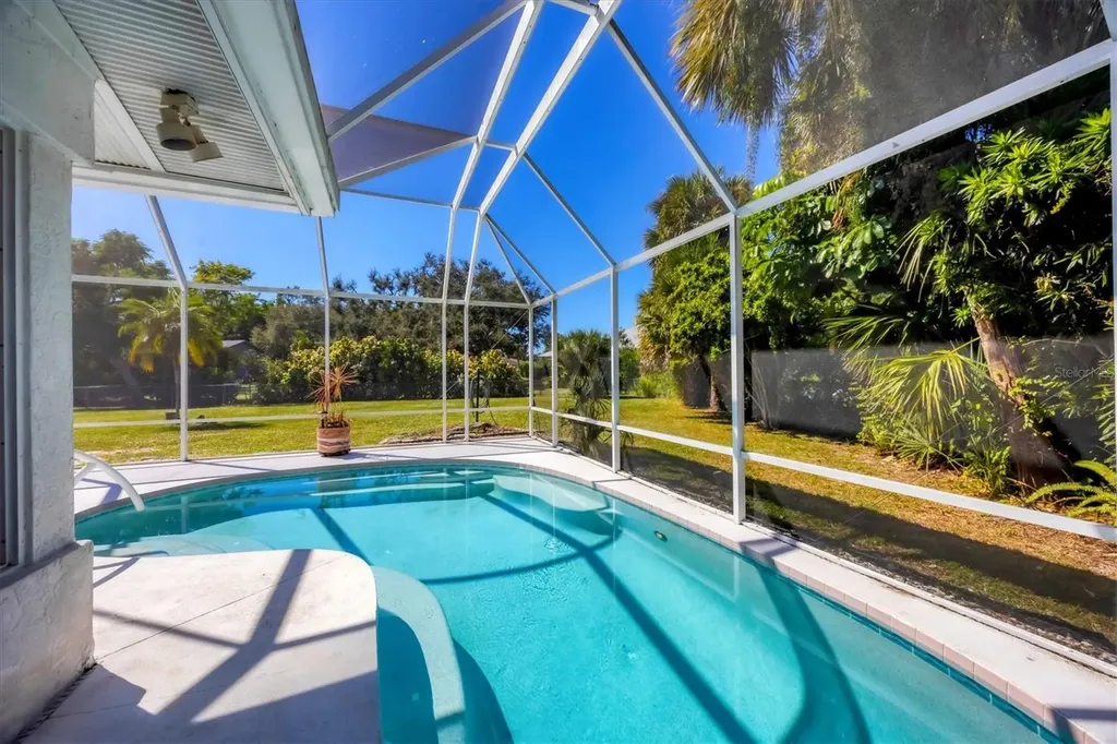 2321 Goya Drive Nokomis FL 34275