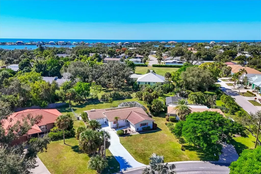 2321 Goya Drive Nokomis FL 34275