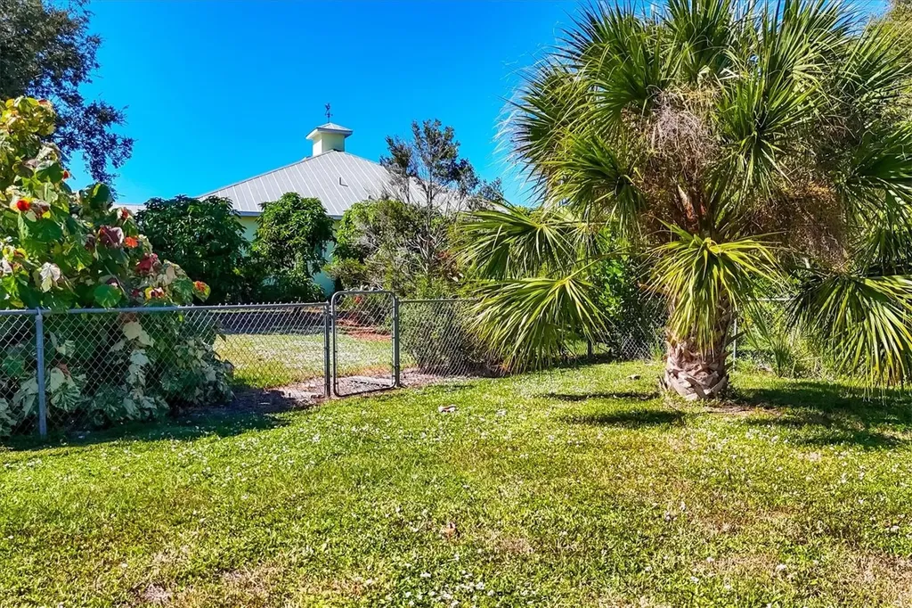 2321 Goya Drive Nokomis FL 34275