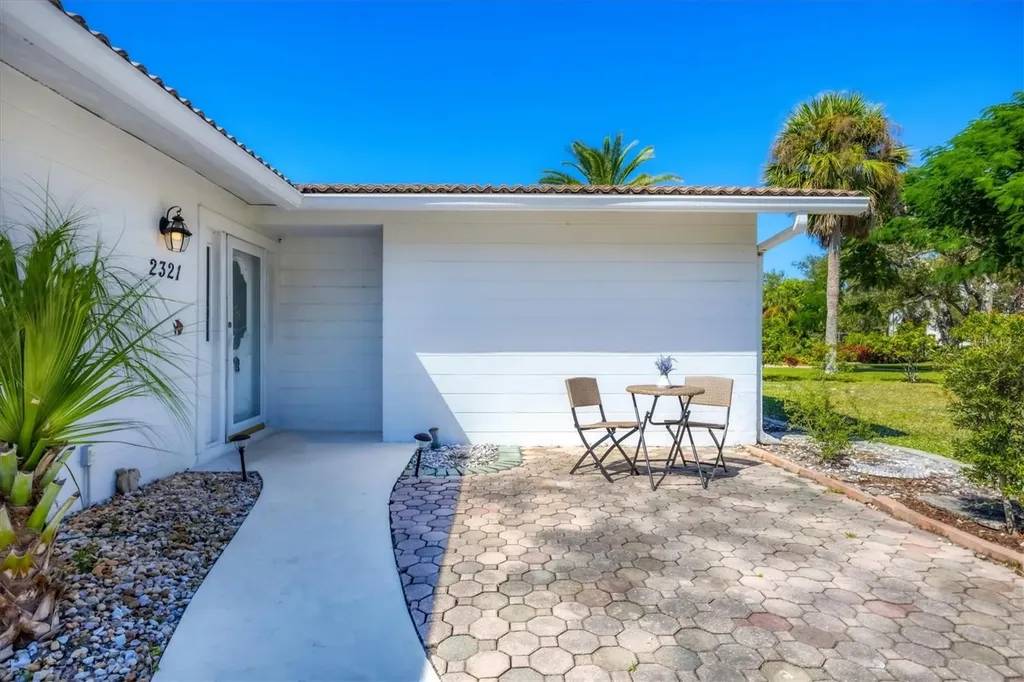 2321 Goya Drive Nokomis FL 34275