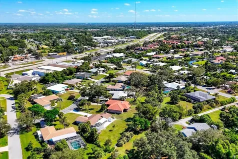 2321 Goya Drive Nokomis FL 34275