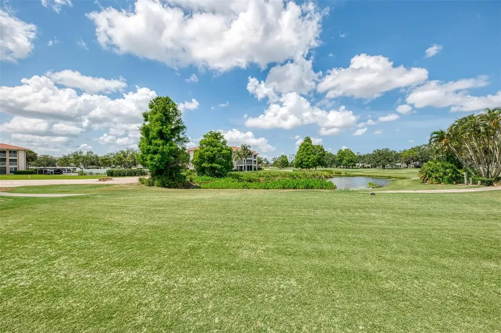6546 Fairway Gardens Drive Bradenton FL 34203