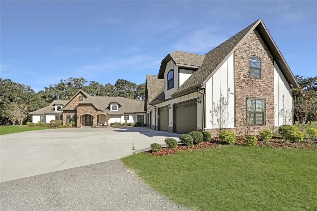 4107 SW State Road 45 Newberry FL 32669