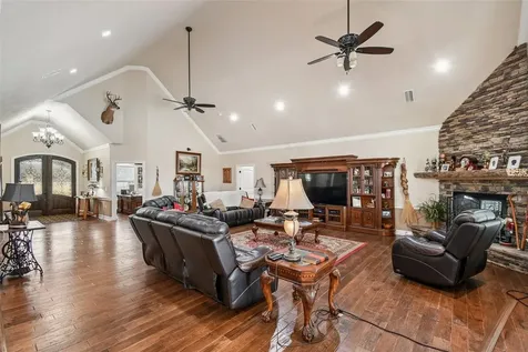 4107 SW State Road 45 Newberry FL 32669