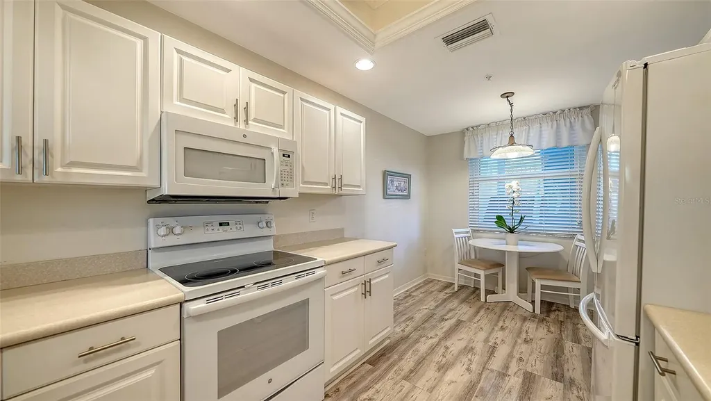 8750 Olde Hickory Avenue Sarasota FL 34238