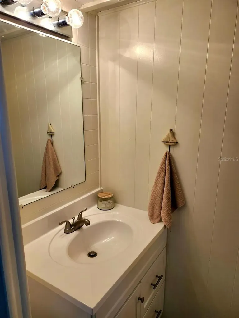 6505 Kansas Street Bradenton FL 34207