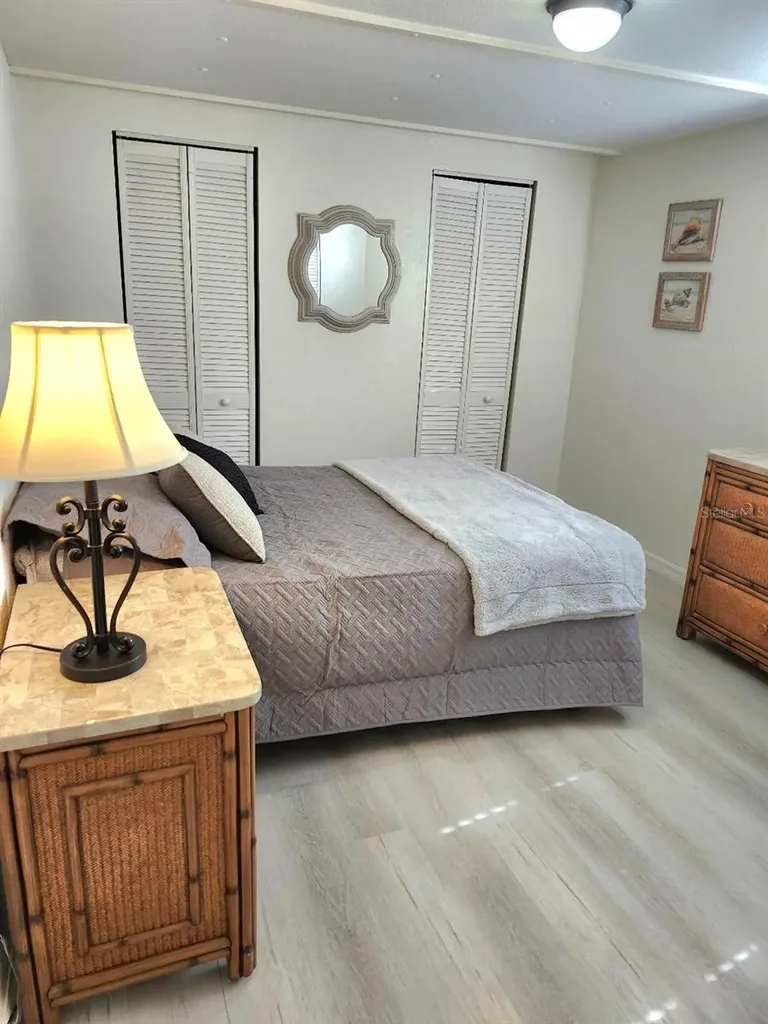 6505 Kansas Street Bradenton FL 34207