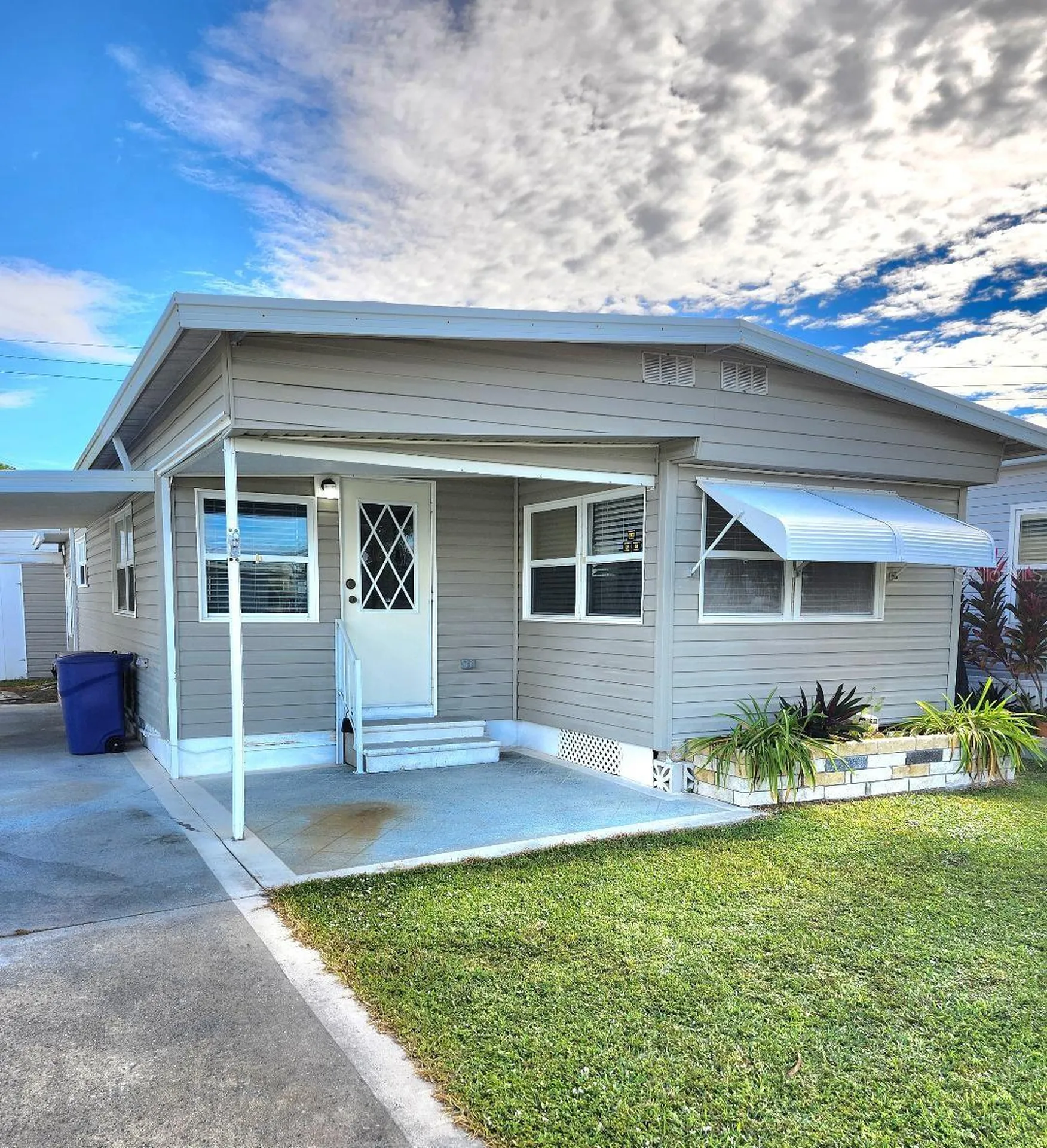 6505 Kansas Street Bradenton FL 34207