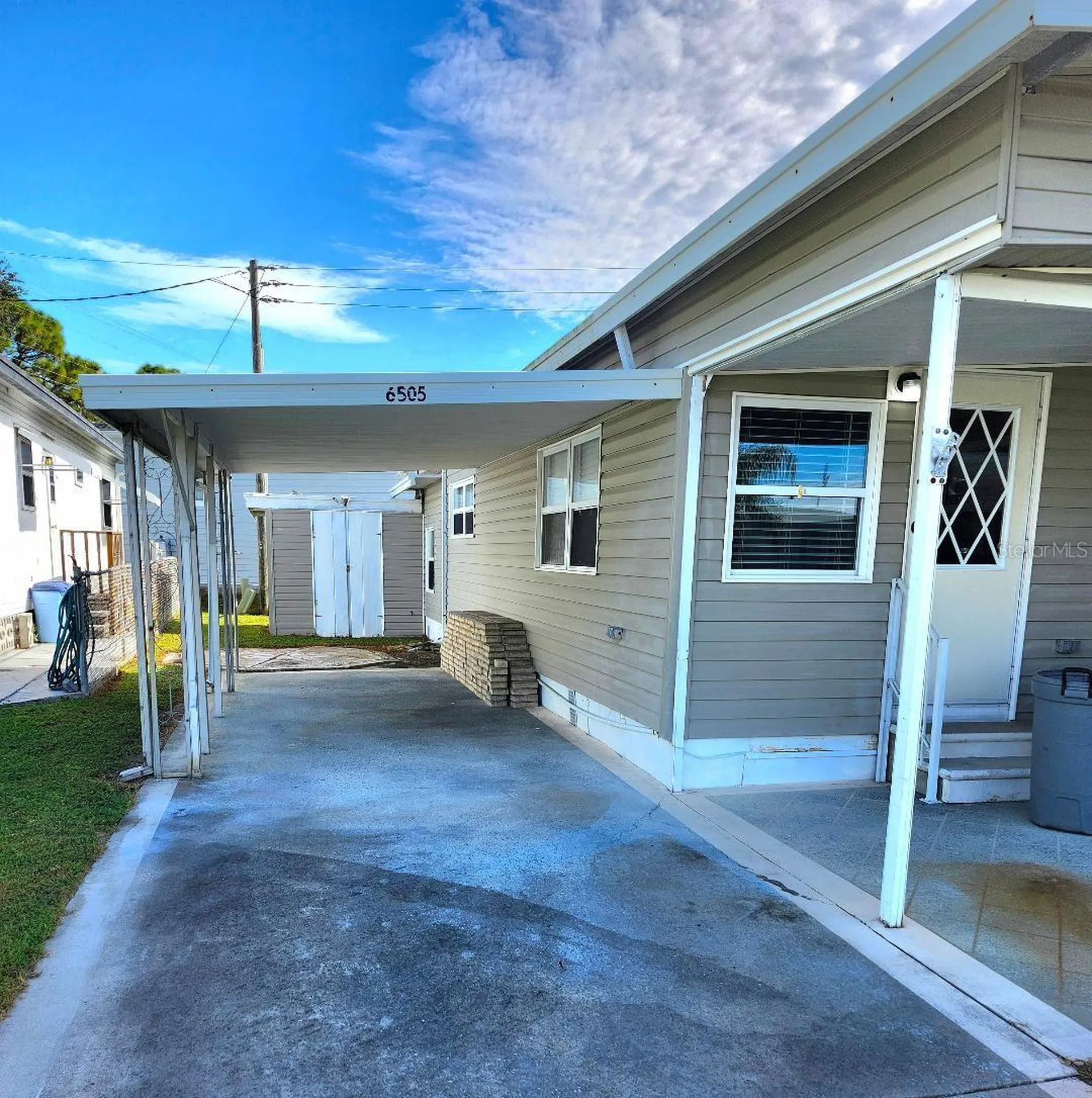 6505 Kansas Street Bradenton FL 34207