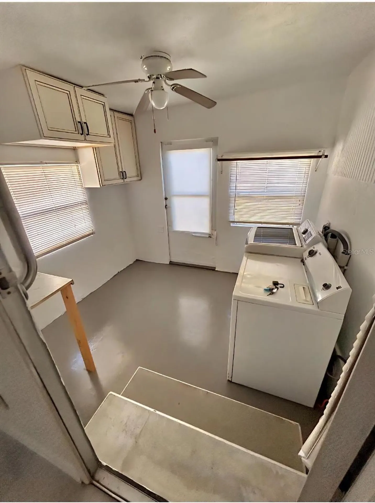 6505 Kansas Street Bradenton FL 34207