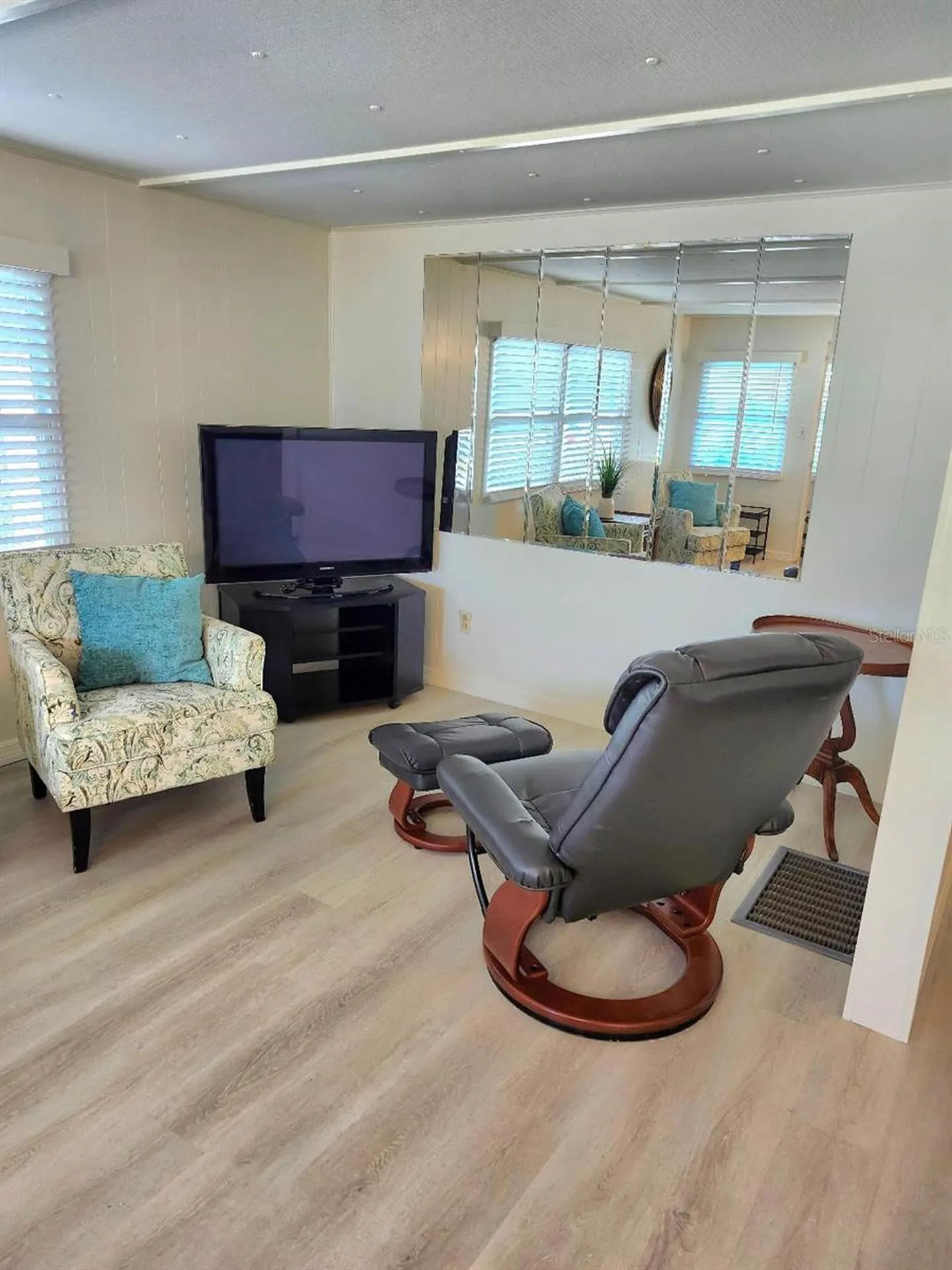 6505 Kansas Street Bradenton FL 34207