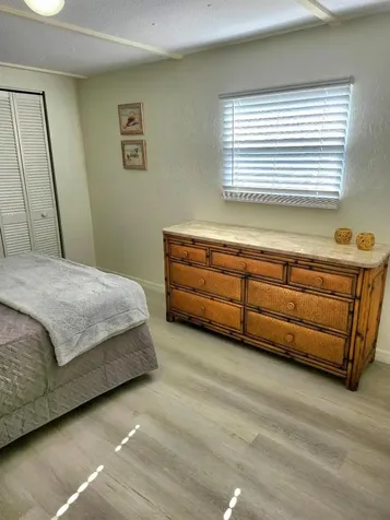 6505 Kansas Street Bradenton FL 34207