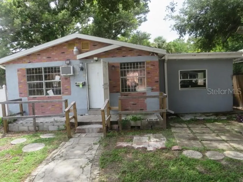 1785 42nd Street S St Petersburg FL 33711