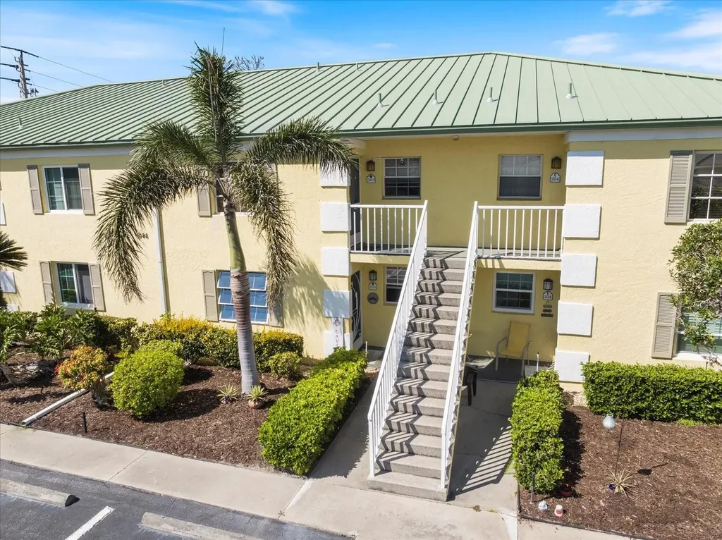 944 Capri Isles Boulevard Venice FL 34292