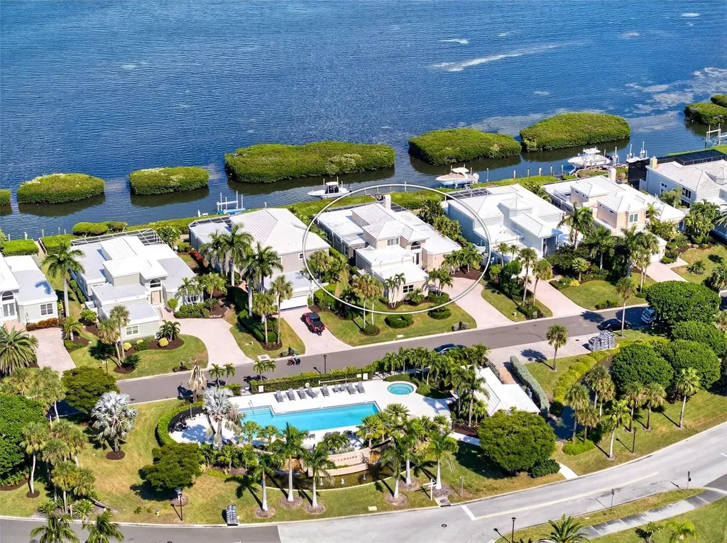 3488 Mistletoe Lane Longboat Key FL 34228