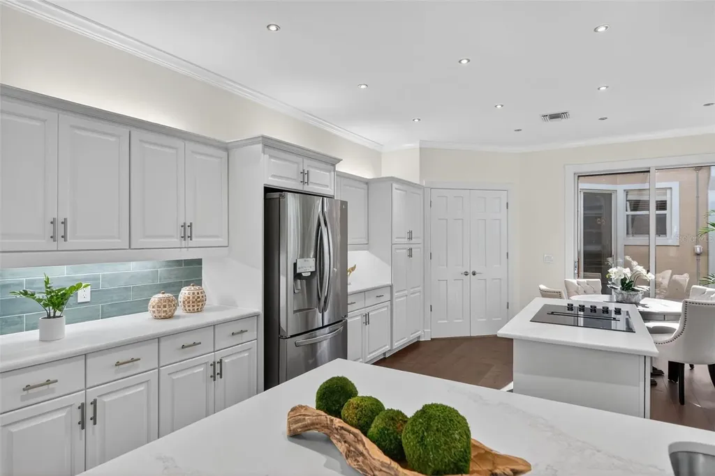 3488 Mistletoe Lane Longboat Key FL 34228