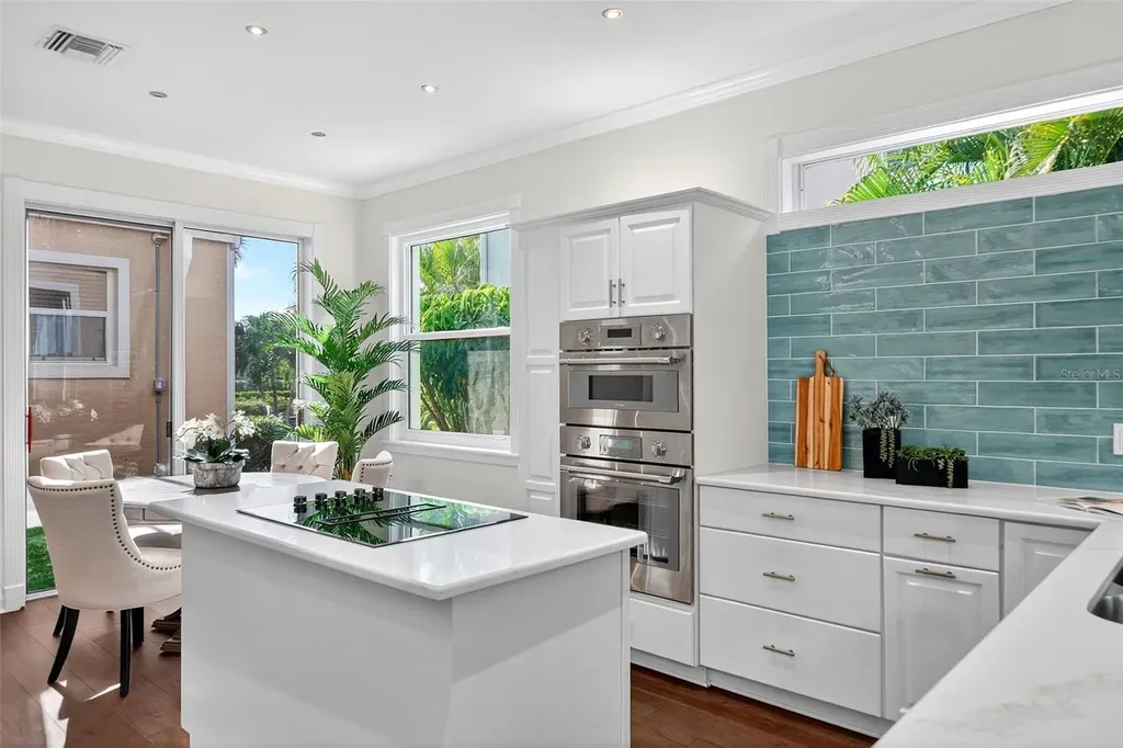 3488 Mistletoe Lane Longboat Key FL 34228