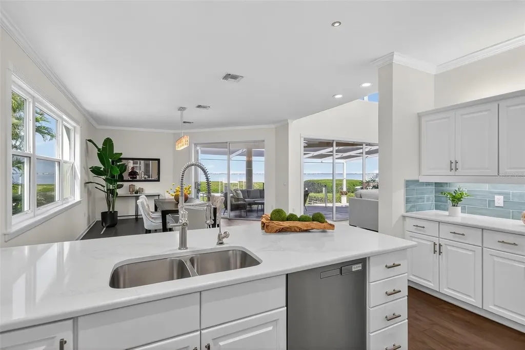 3488 Mistletoe Lane Longboat Key FL 34228