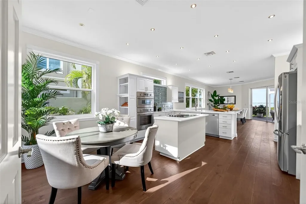 3488 Mistletoe Lane Longboat Key FL 34228
