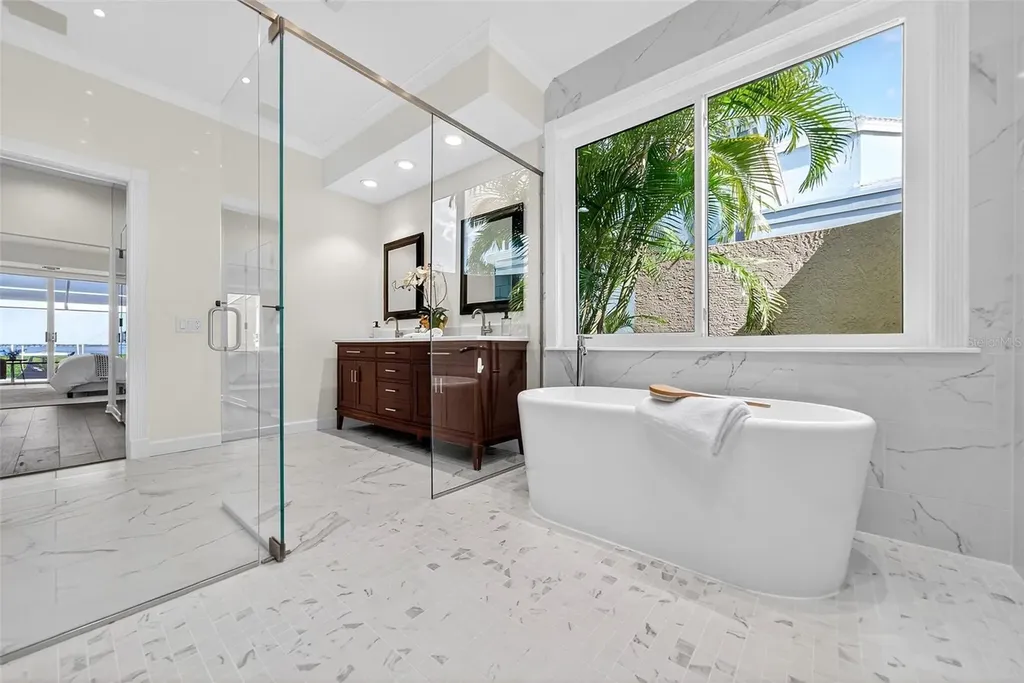 3488 Mistletoe Lane Longboat Key FL 34228