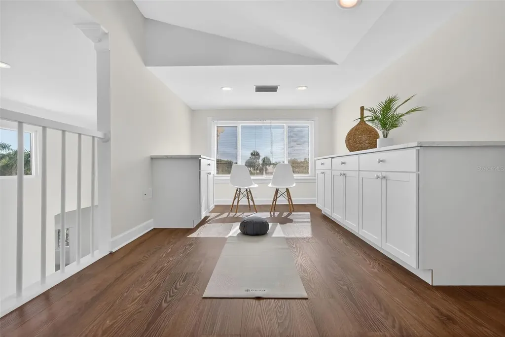 3488 Mistletoe Lane Longboat Key FL 34228