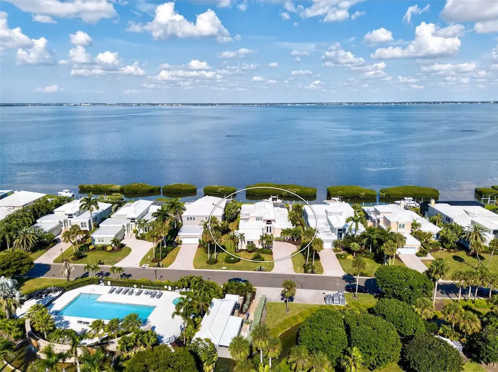 3488 Mistletoe Lane Longboat Key FL 34228