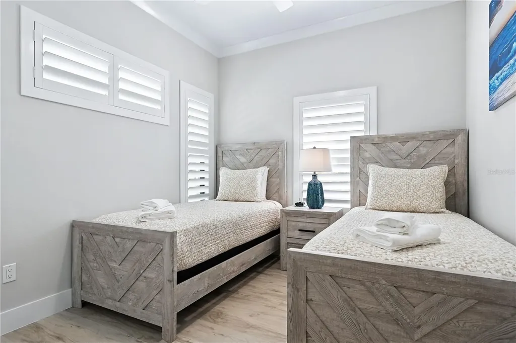 1234 15th Street Sarasota FL 34236