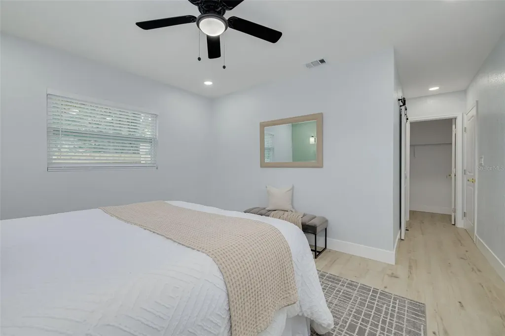4954 2nd Avenue N St Petersburg FL 33710