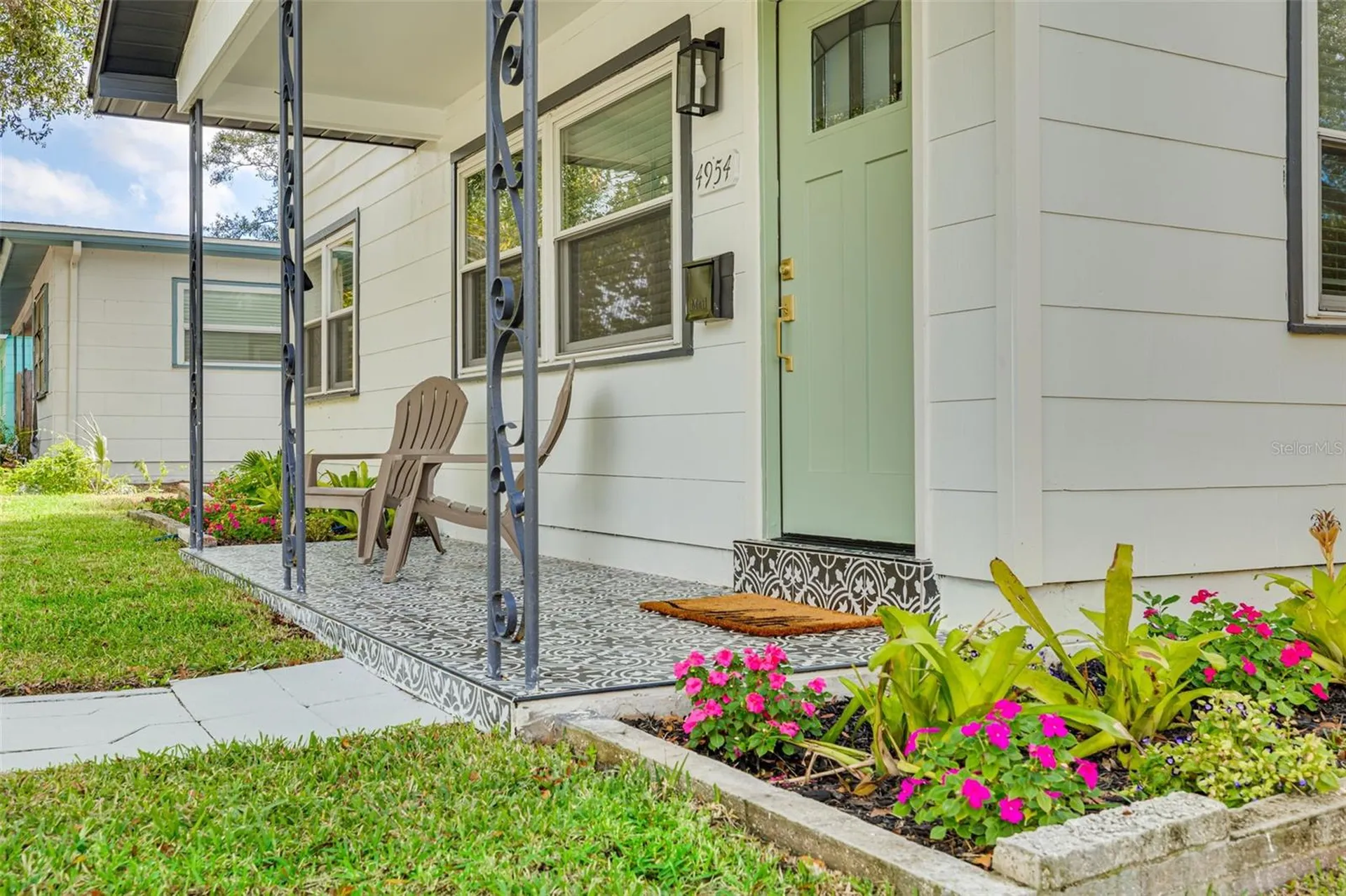 4954 2nd Avenue N St Petersburg FL 33710