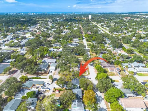 4954 2nd Avenue N St Petersburg FL 33710