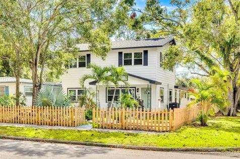 4954 2nd Avenue N St Petersburg FL 33710