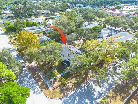 4954 2nd Avenue N St Petersburg FL 33710