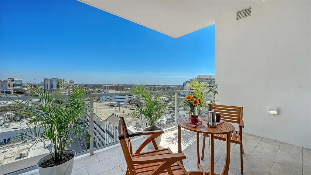 111 S Pineapple Avenue Sarasota FL 34236