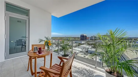 111 S Pineapple Avenue Sarasota FL 34236