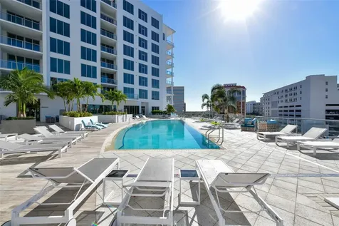 111 S Pineapple Avenue Sarasota FL 34236