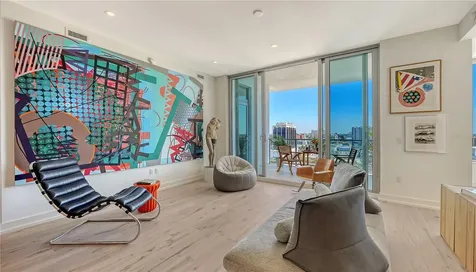 111 S Pineapple Avenue Sarasota FL 34236