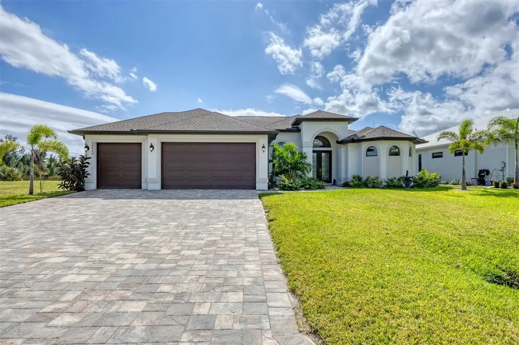 16660 Liggett Circle Port Charlotte FL 33981