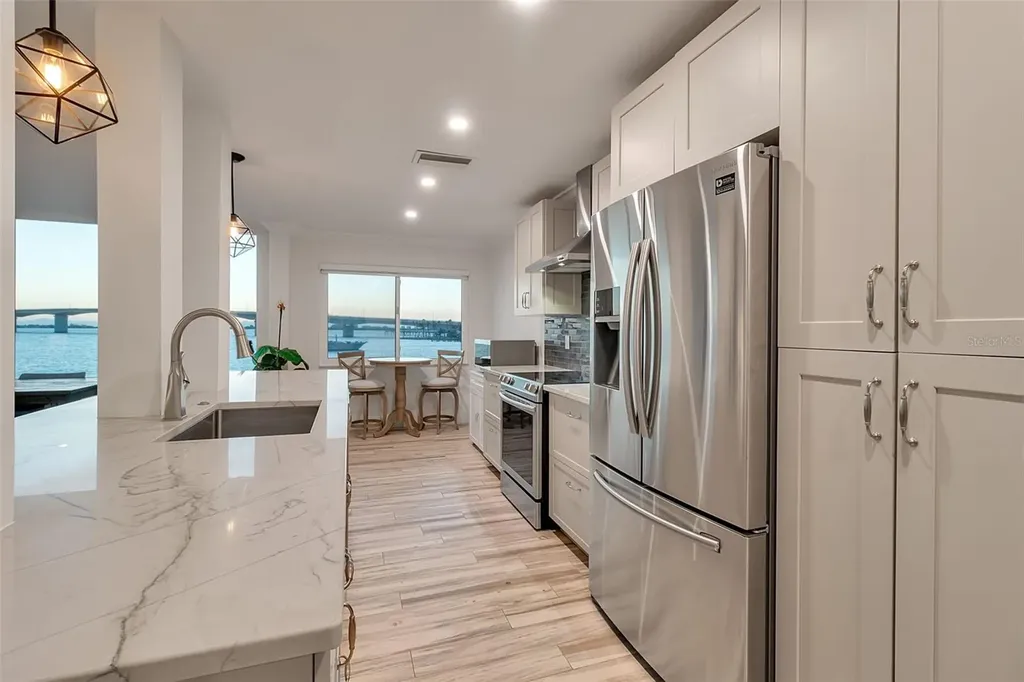 226 Golden Gate Point Sarasota FL 34236