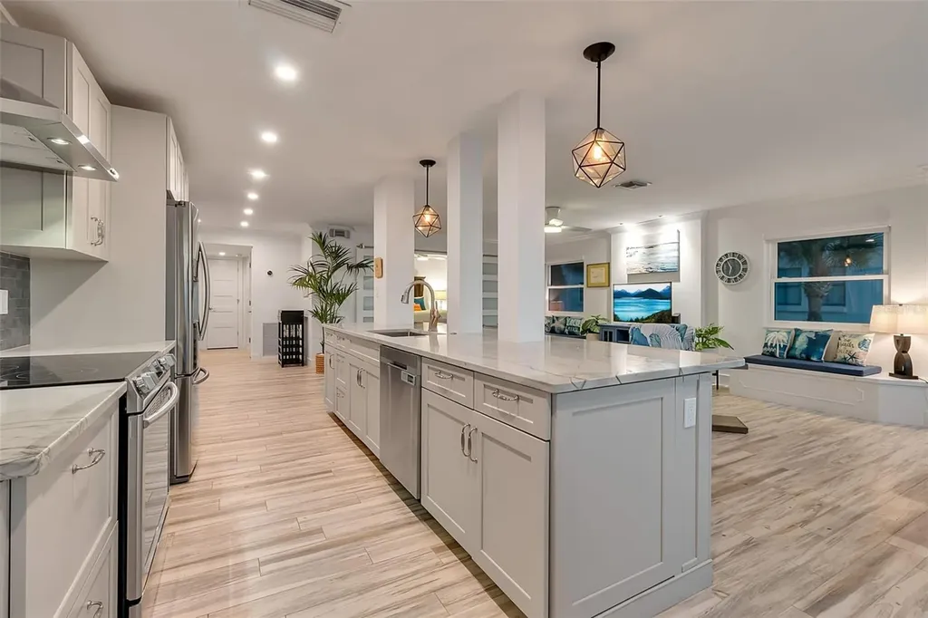 226 Golden Gate Point Sarasota FL 34236